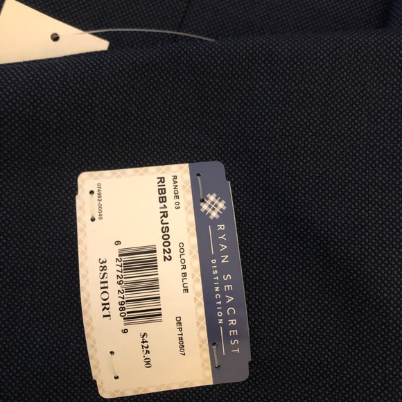 Navy blue suit - Picture 1 of 6